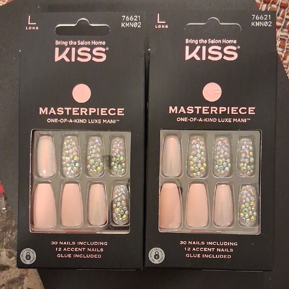 Kiss Masterpiece Nude Pink Press-On Nails with Rhinestone Accents (2 Sets)